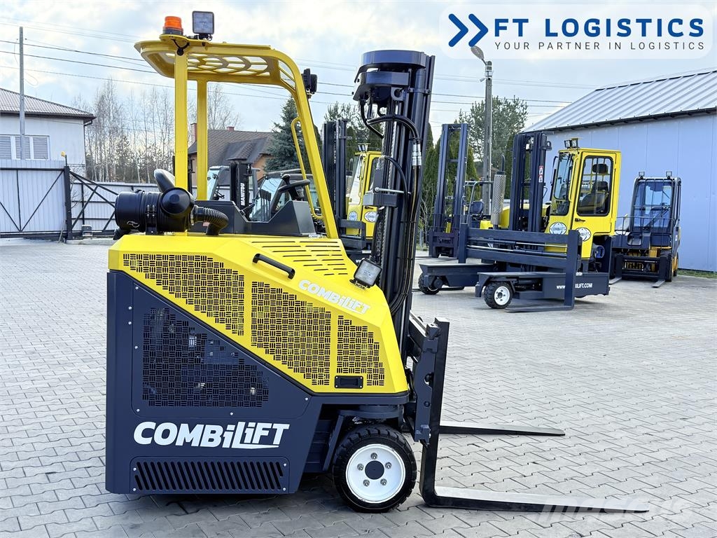 Combilift CB2500 | GAS | TRIPLEX 4900MM | FREE-LIFT | FORK-P Four-way truck