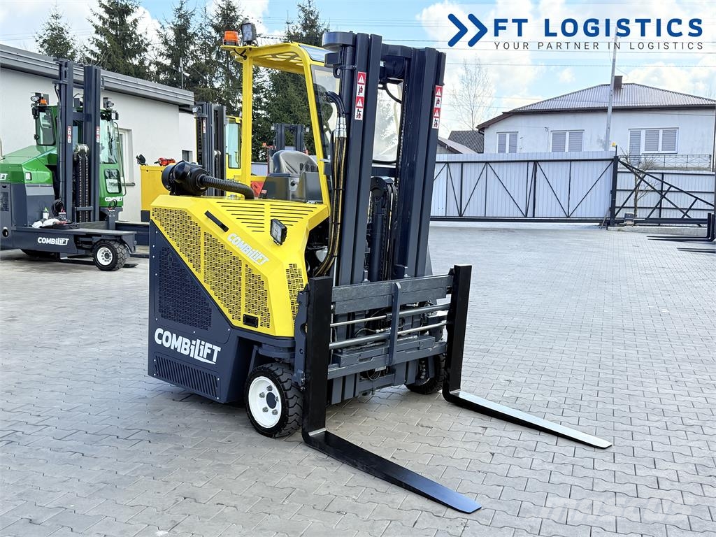 Combilift CB2500 | GAS | TRIPLEX 4900MM | FREE-LIFT | FORK-P Four-way truck