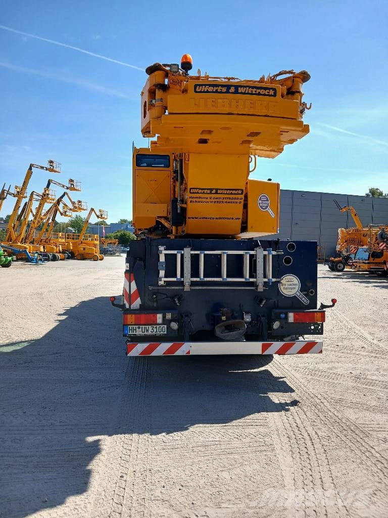 Liebherr LTM 1090-4.2 全路面起重機/吊車
