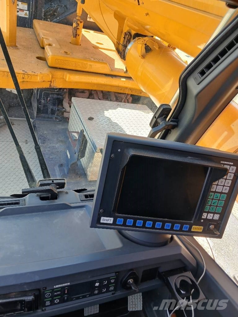 Liebherr LTM 1090-4.2 全路面起重機/吊車