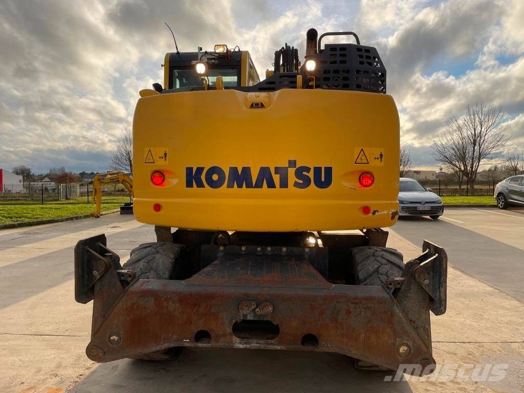 Komatsu PW 148-11 Колісні екскаватори