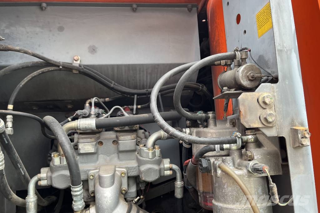 Hitachi ZX 250 Bandgrävare