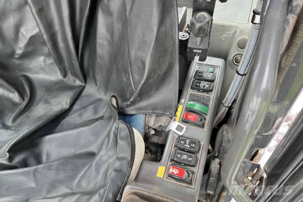 Hitachi ZX 250 Bandgrävare