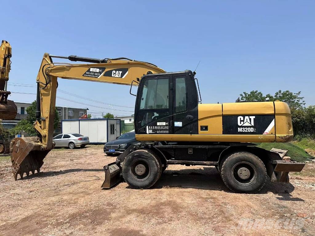CAT M320D 轮式挖掘机