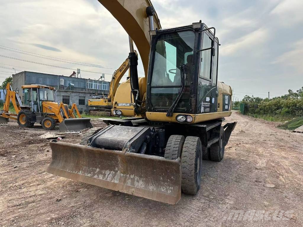CAT M320D 轮式挖掘机