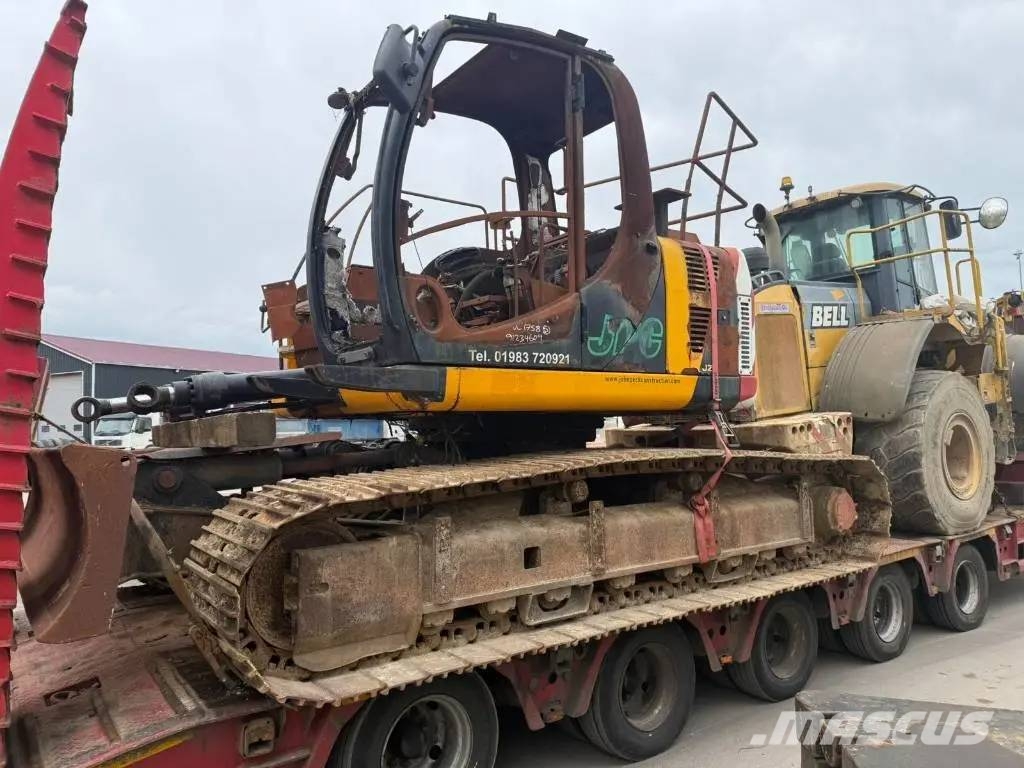 JCB JZ 235 LC FOR PARTS 履带挖掘机