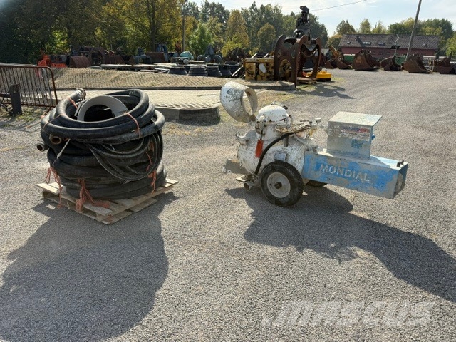 Putzmeister MONDIAL USED PUMP Бетононасосы