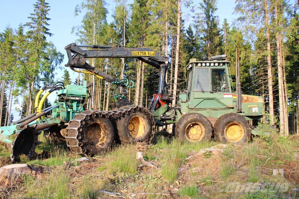 Ösa 280 Master Forvarderi