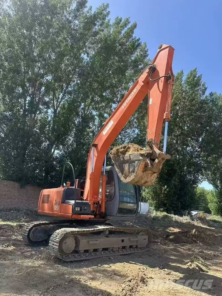 Hitachi ZX 120 LC حفارات وسط 7 طن - 12 طن