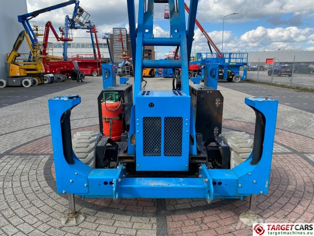 Genie GS-4390 RT LPG Scissor 4x4 Work Lift 1511cm Žirkliniai keltuvai
