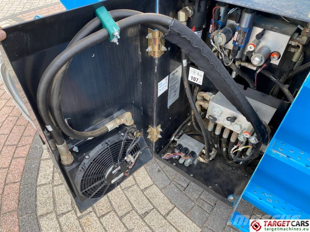 Genie GS-4390 RT LPG Scissor 4x4 Work Lift 1511cm Žirkliniai keltuvai