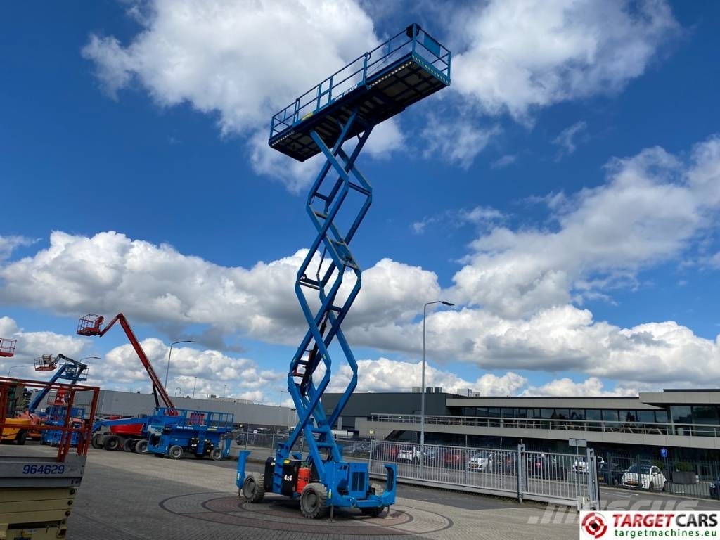 Genie GS-4390 RT LPG Scissor 4x4 Work Lift 1511cm Žirkliniai keltuvai