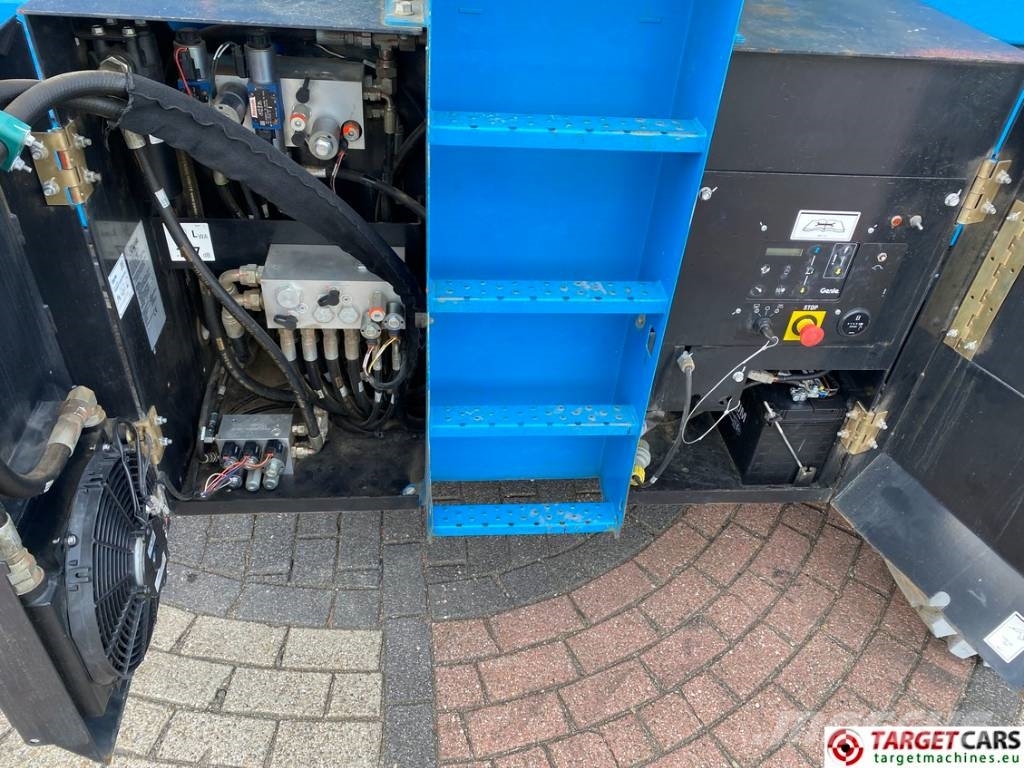 Genie GS-4390 RT LPG Scissor 4x4 Work Lift 1511cm Žirkliniai keltuvai