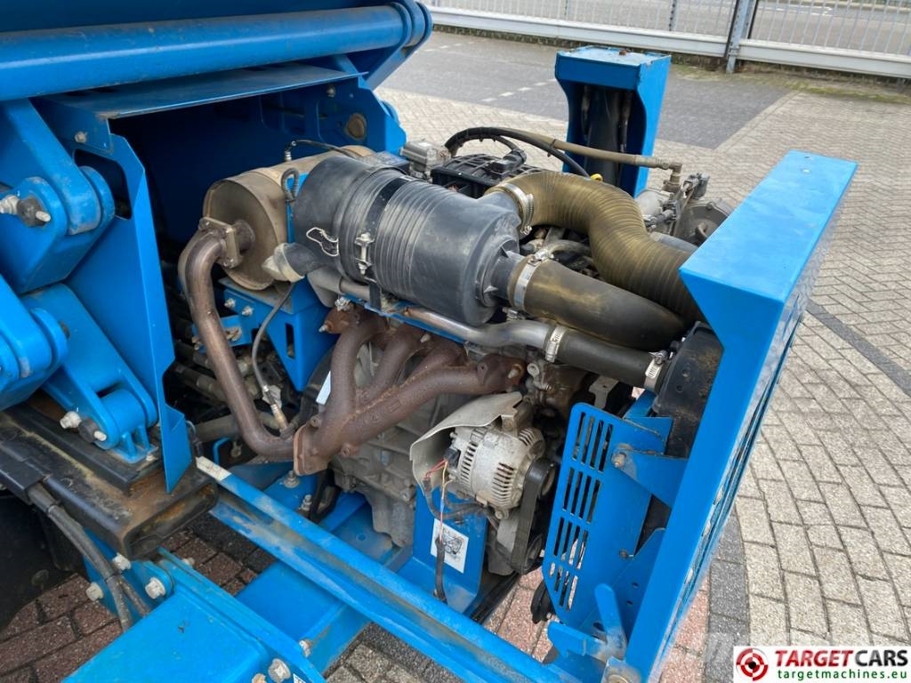 Genie GS-4390 RT LPG Scissor 4x4 Work Lift 1511cm Žirkliniai keltuvai