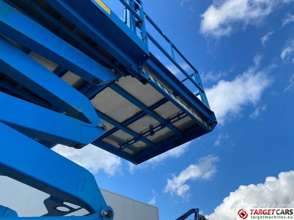 Genie GS-4390 RT LPG Scissor 4x4 Work Lift 1511cm Žirkliniai keltuvai
