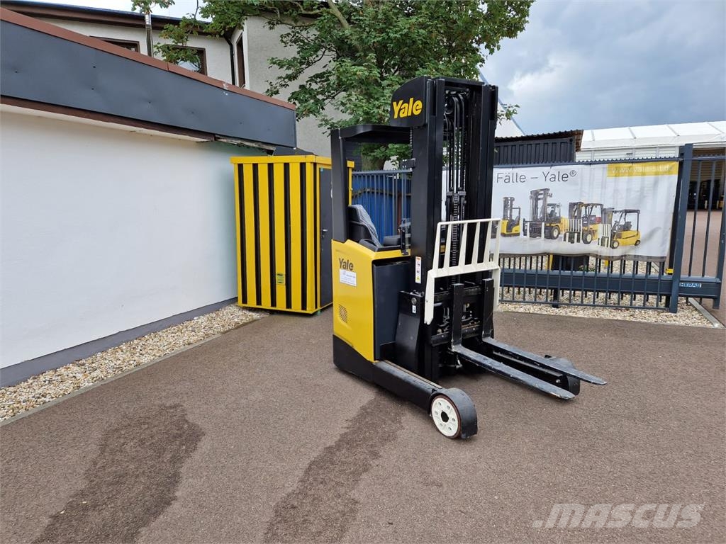 Yale MR14 Ajettavat pinoamisvaunut