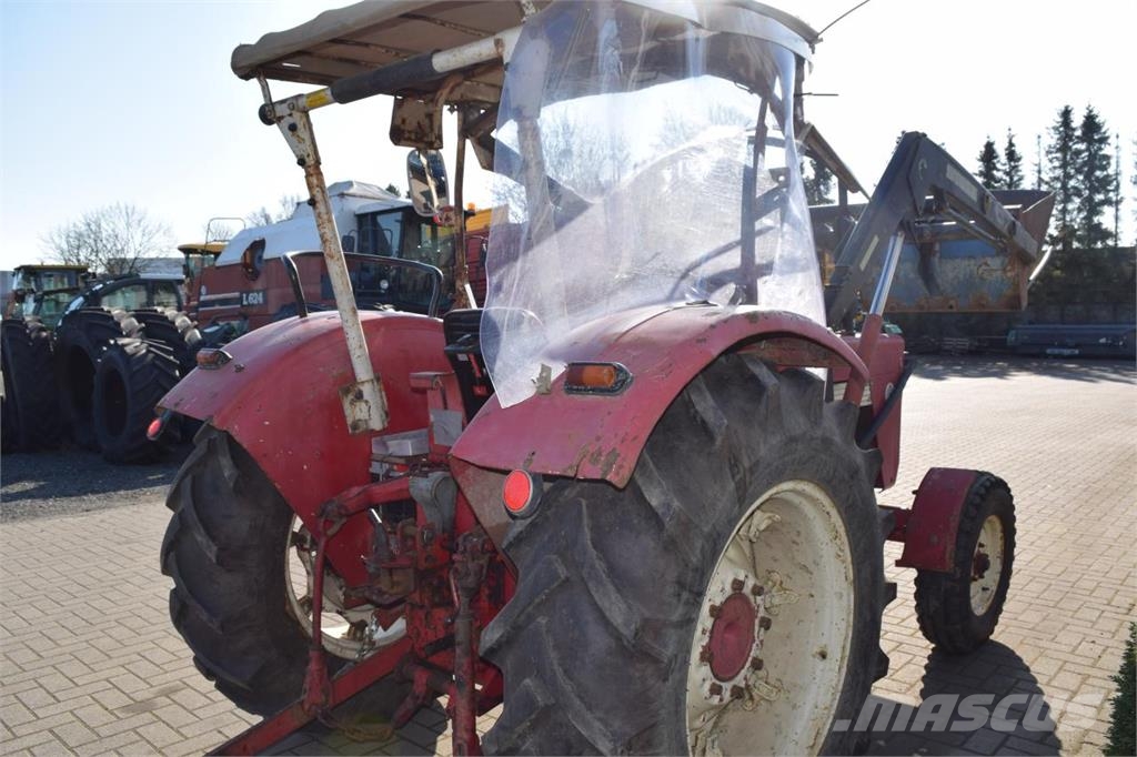 Case IH 624 Traktory