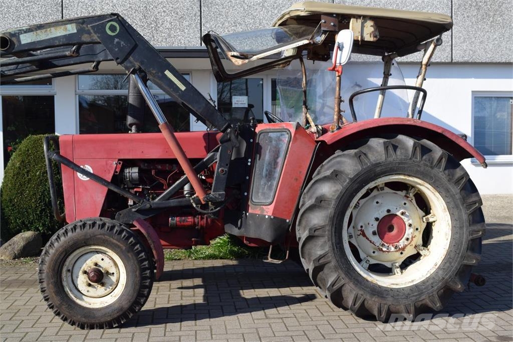 Case IH 624 Traktory