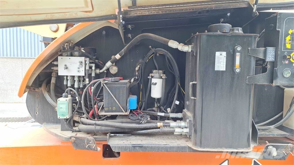 JLG 860SJG Podnośniki teleskopowe