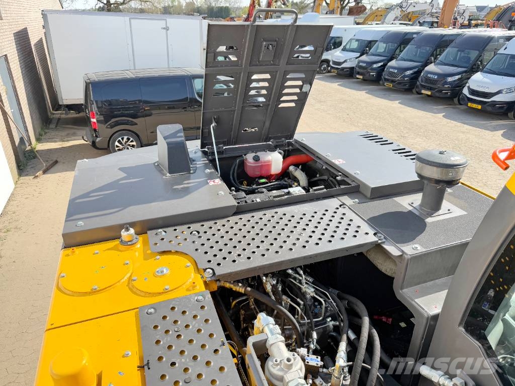 Volvo EC210 NEW / UNUSED (EC220DL) Crawler excavators