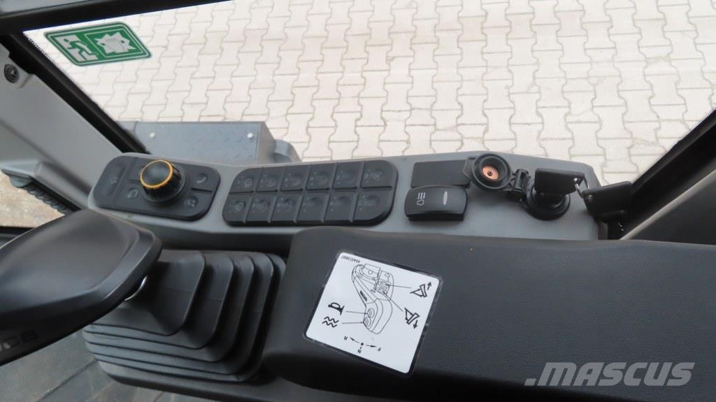 JCB VM138D Ťahačové valce