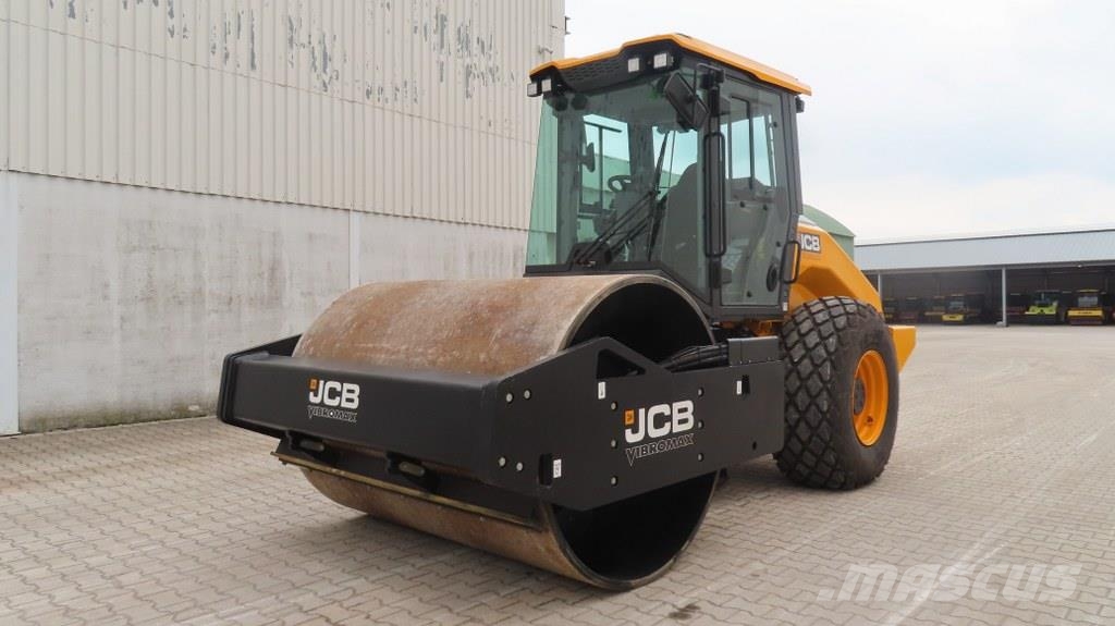 JCB VM138D Ťahačové valce