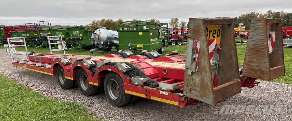 Chieftain 3-axl Skogsmaskintrailer 30 ton beg Maskintransporter