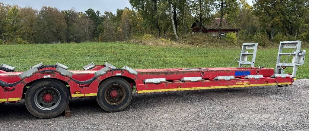 Chieftain 3-axl Skogsmaskintrailer 30 ton beg Maskintransporter