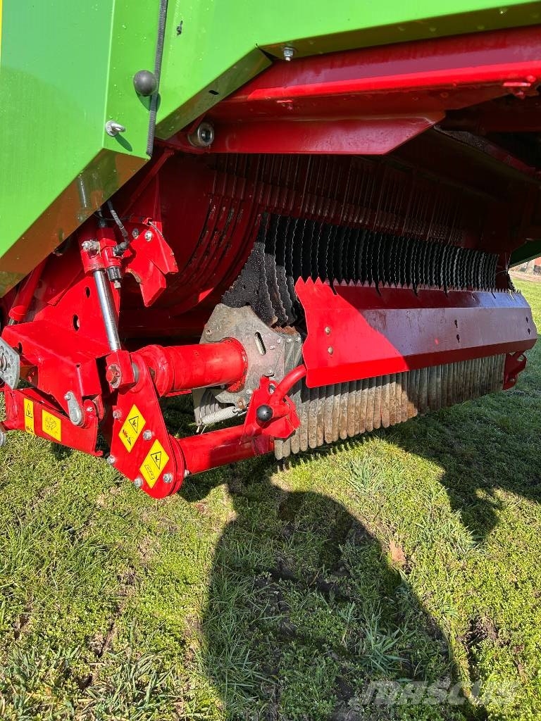 Strautmann cfs 4002 DO Opraapwagens