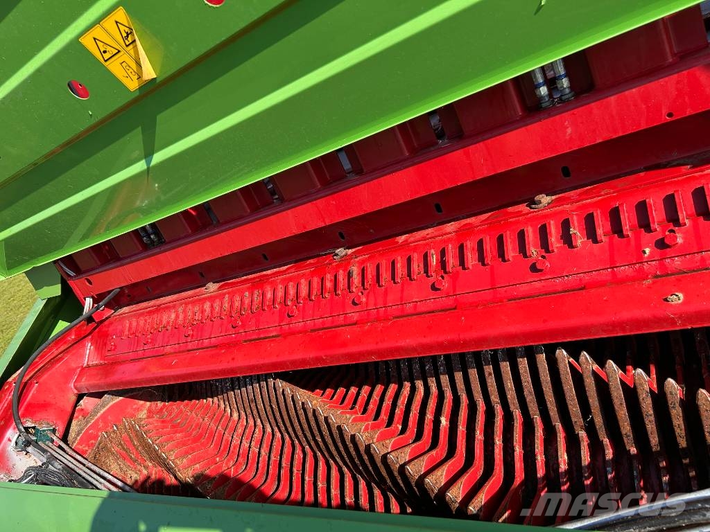 Strautmann cfs 4002 DO Opraapwagens