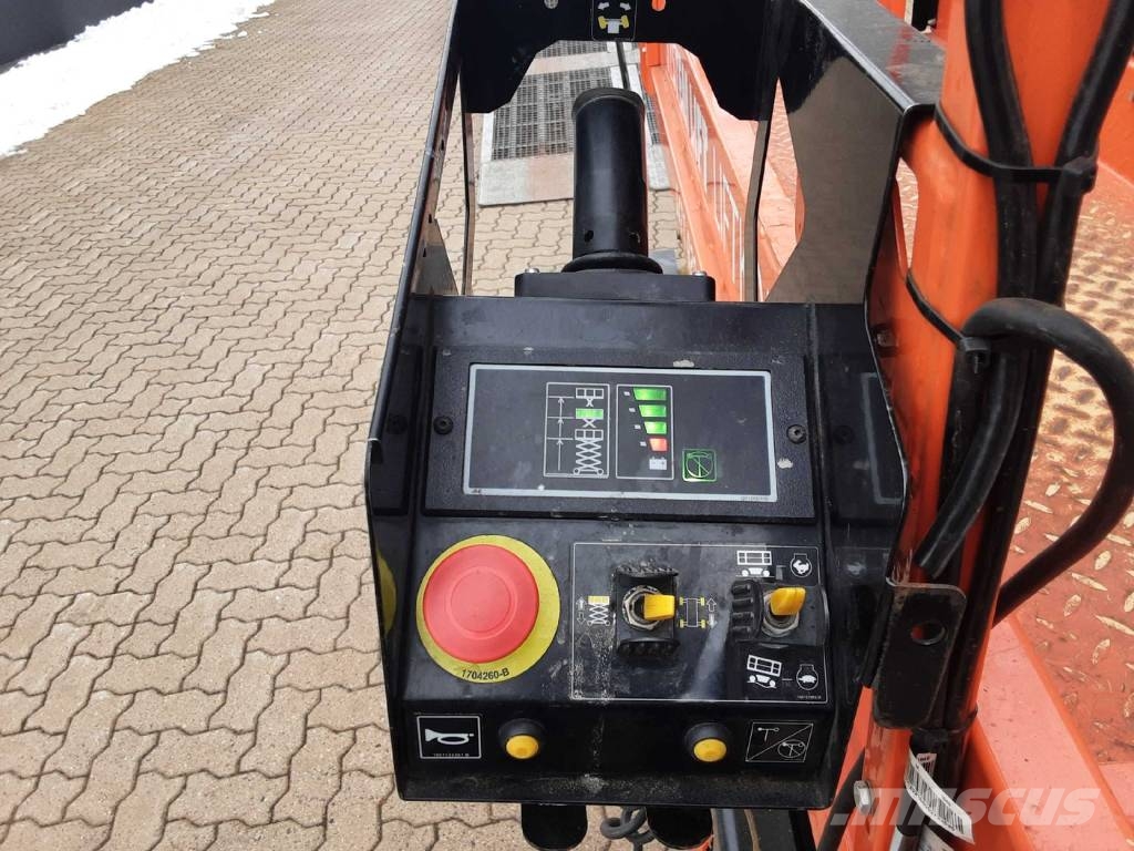 JLG ES 2632 剪叉式升降机