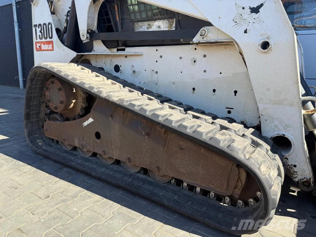 Bobcat T300 | A/C | Joystick | HighFlow! Skid steer mini utovarivači