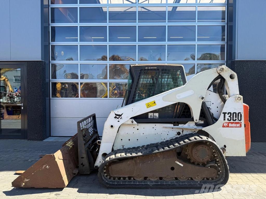 Bobcat T300 | A/C | Joystick | HighFlow! Skid steer mini utovarivači