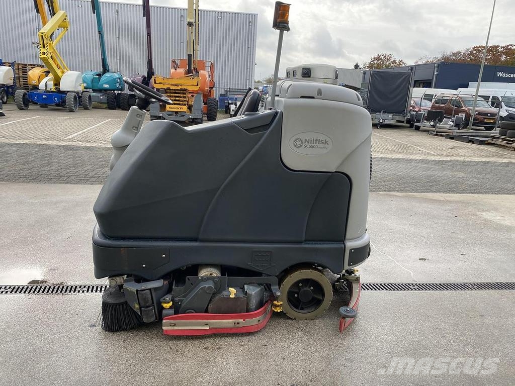Nilfisk SC6500 1300C, Veeg- Schrobmachine Podlahové mycí stroje