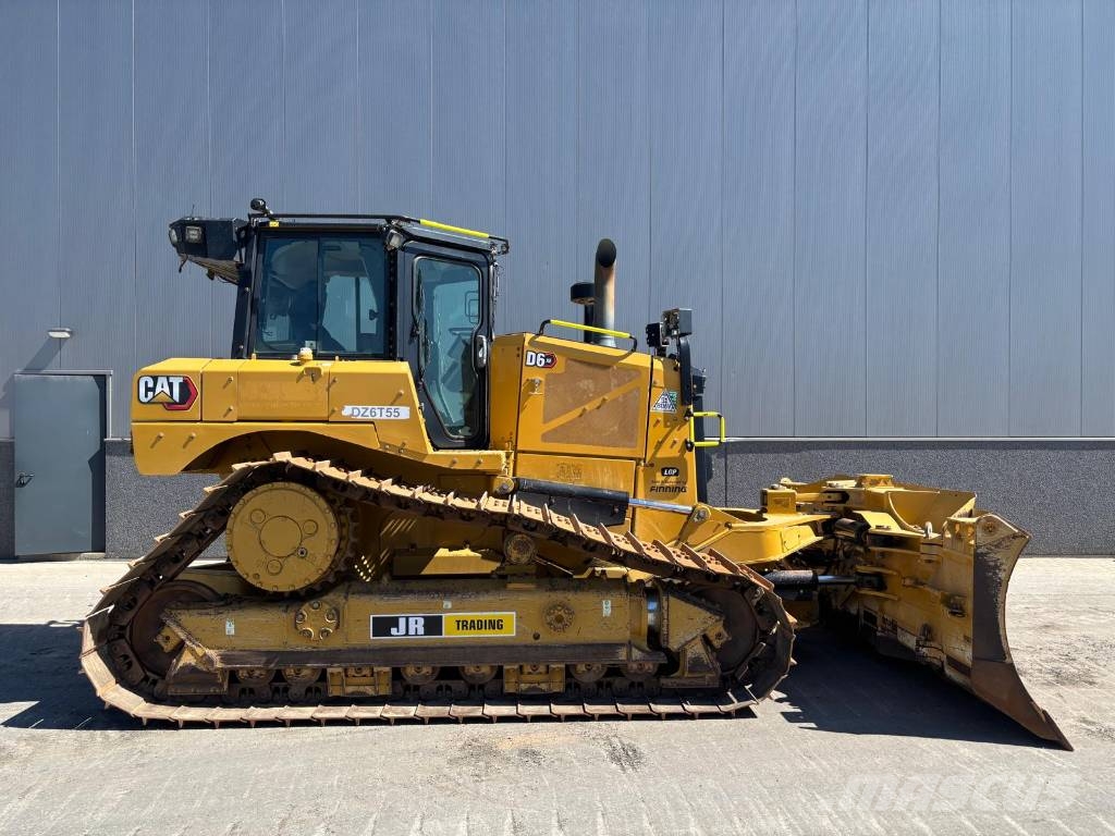 CAT D 6 XE (Trimble earthworks - 1871 idle hrs) 履帶推土機
