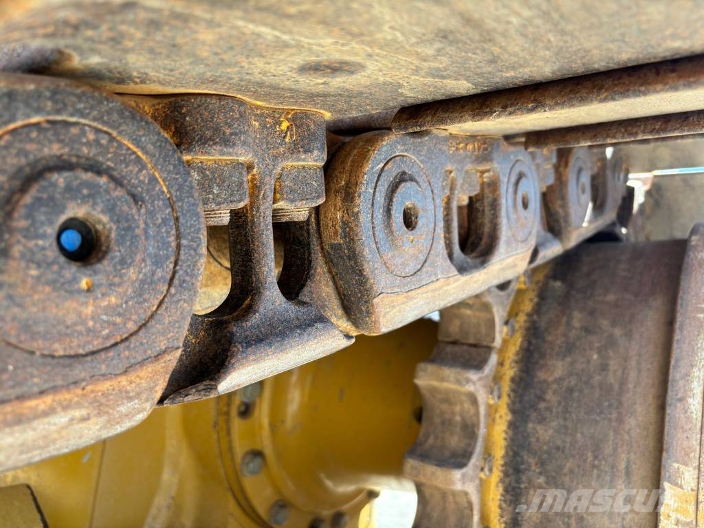 CAT D 6 XE (Trimble earthworks - 1871 idle hrs) 履帶推土機