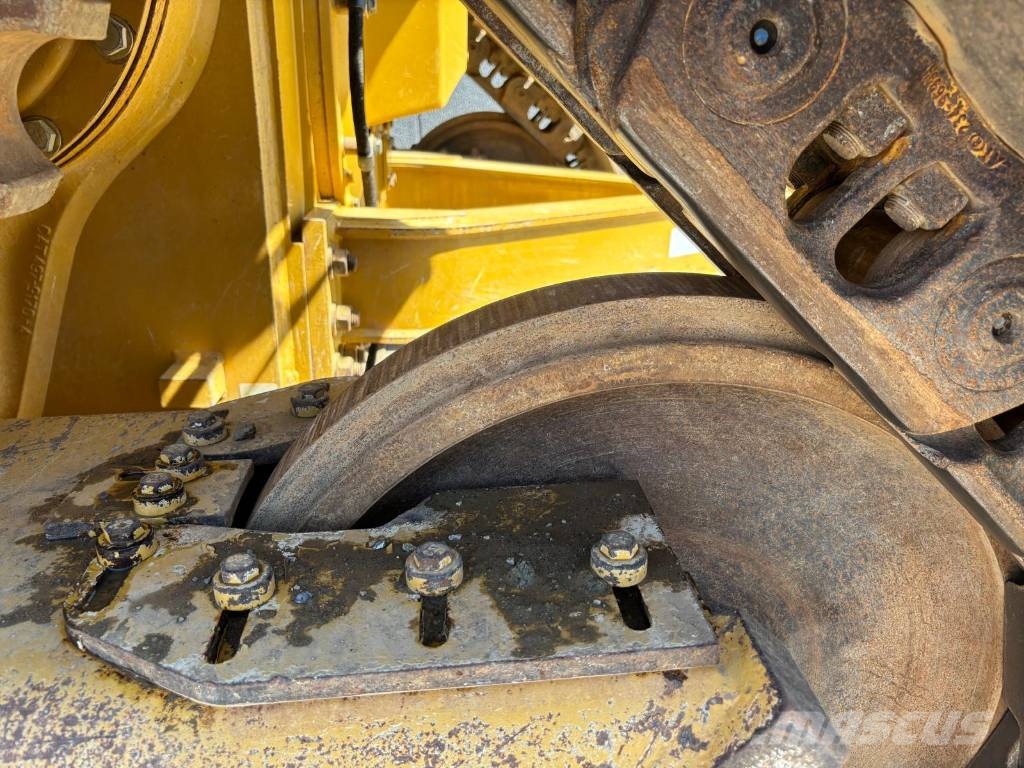 CAT D 6 XE (Trimble earthworks - 1871 idle hrs) 履帶推土機
