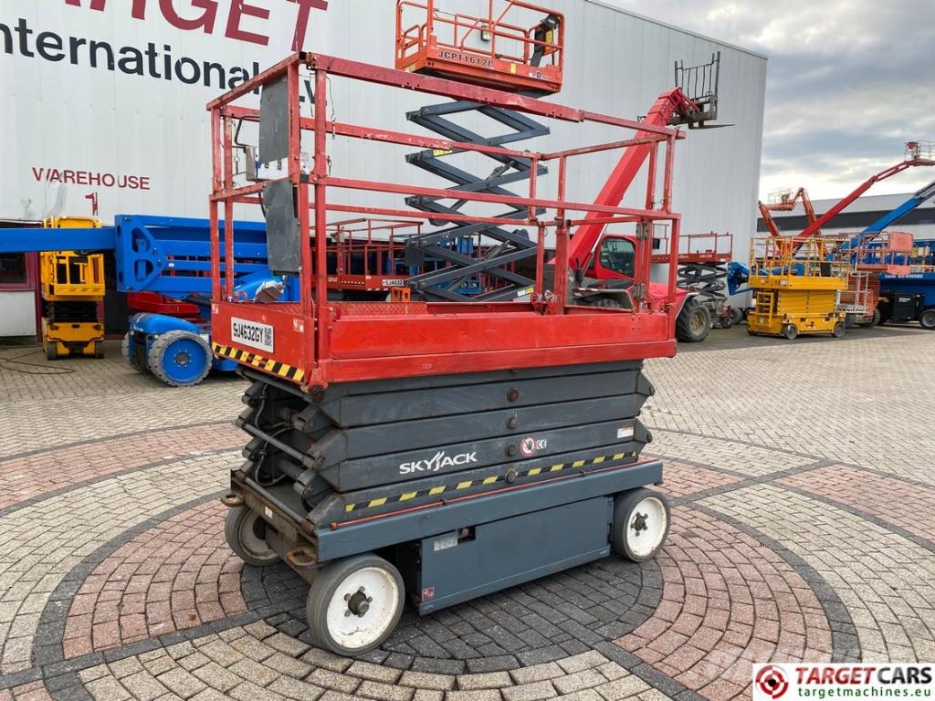 SkyJack SJIII-4632 Electric Scissor Work Lift 1170cm Käärtõstukid