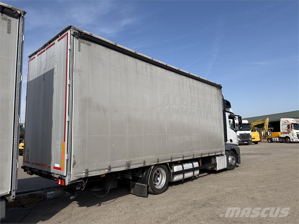 Mercedes-Benz Actros VIN 601 064 Camión con caja abierta