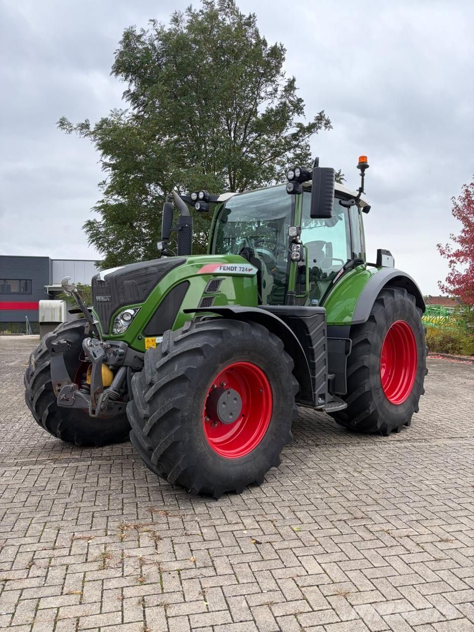 Fendt 724 Vario الجرارات