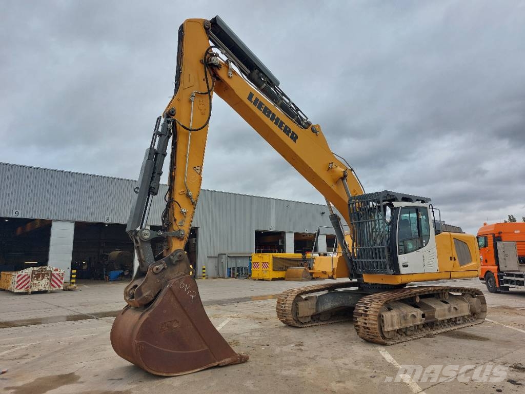 Liebherr R936LC Rupsgraafmachines