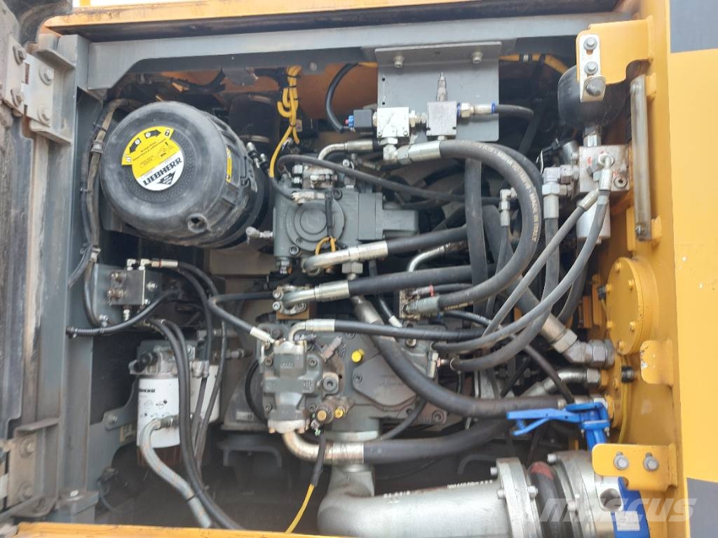 Liebherr R936LC Rupsgraafmachines