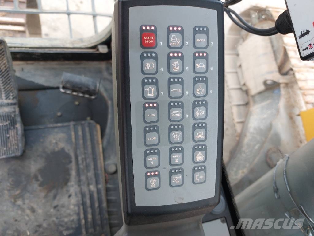 Liebherr R936LC Rupsgraafmachines