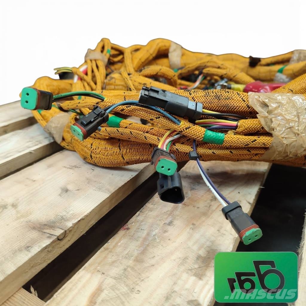 CAT 330 Chassis Wiring Harness 306-8797 Componentes electrónicos