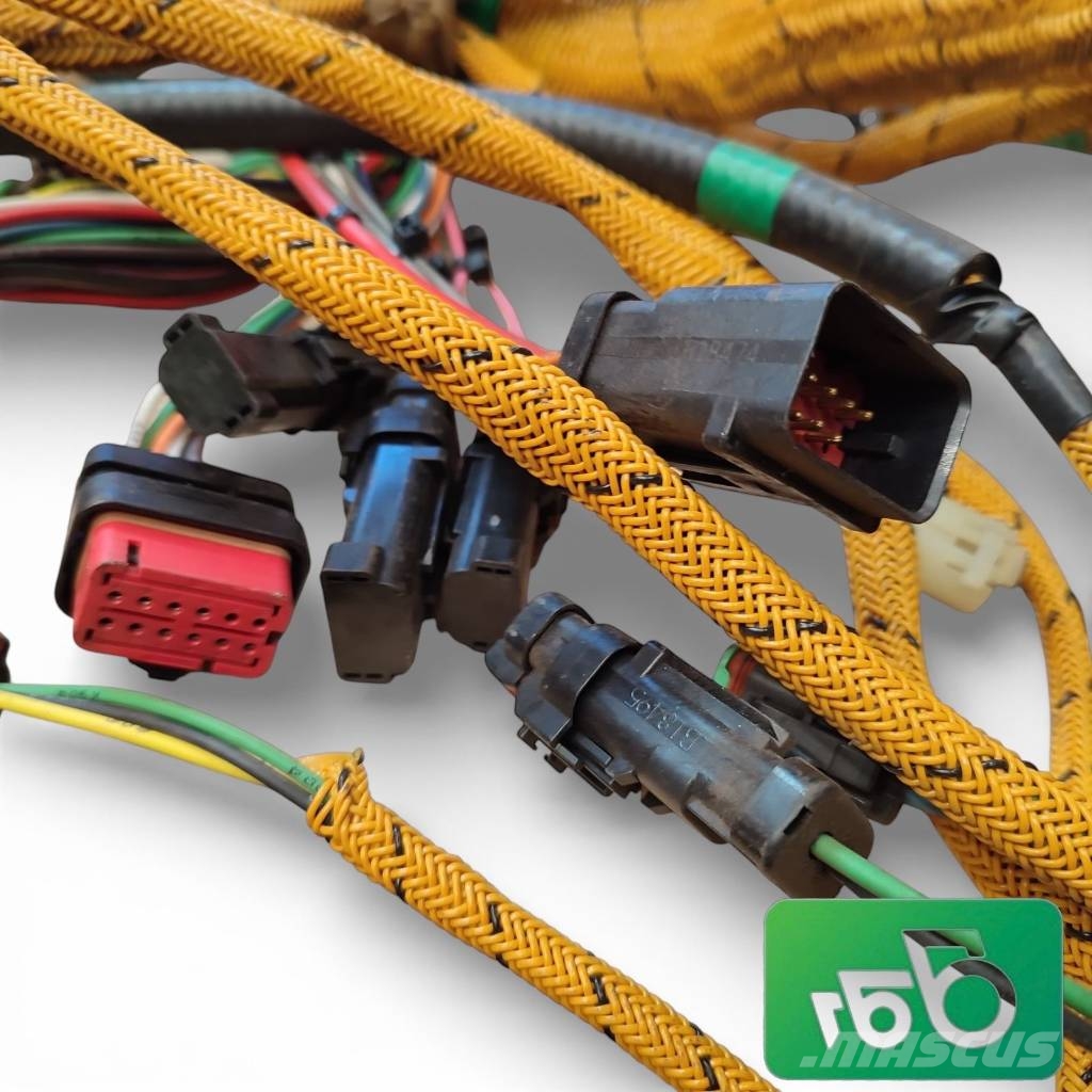 CAT 330 Chassis Wiring Harness 306-8797 Componentes electrónicos