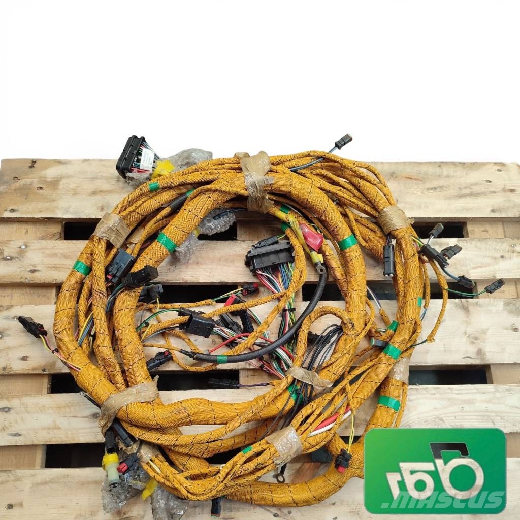 CAT 330 Chassis Wiring Harness 306-8797 Componentes electrónicos