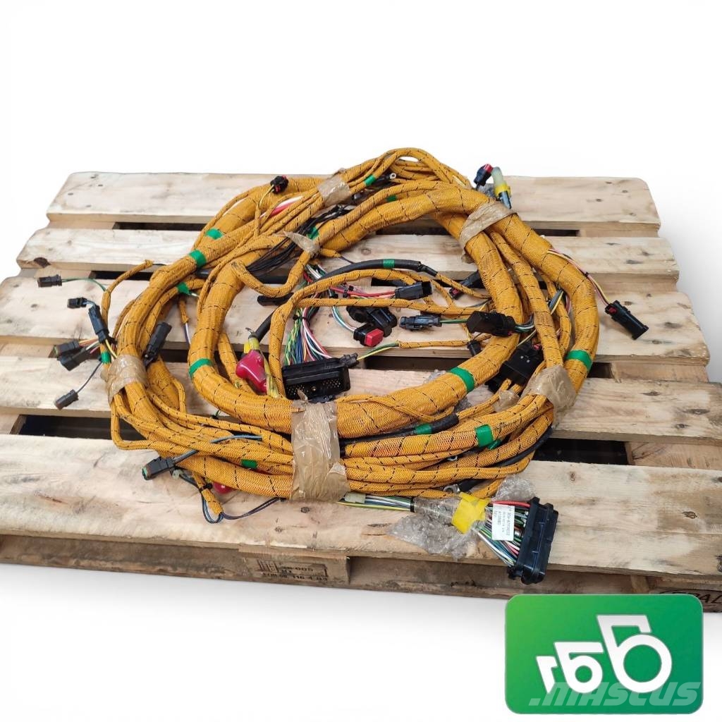 CAT 330 Chassis Wiring Harness 306-8797 Componentes electrónicos