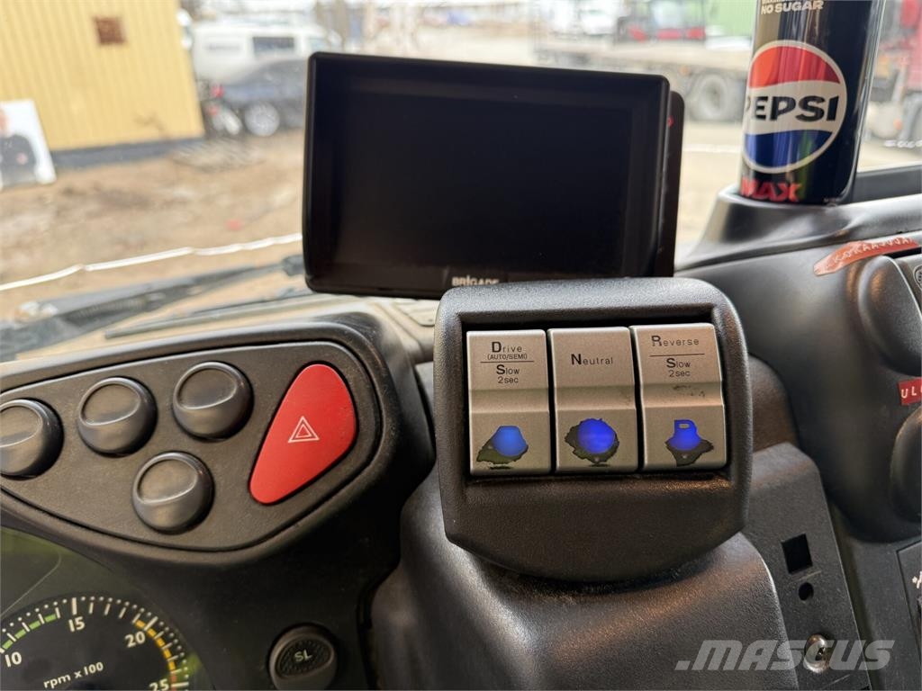 Iveco Trakker 500 10X4 Bañeras basculantes usadas