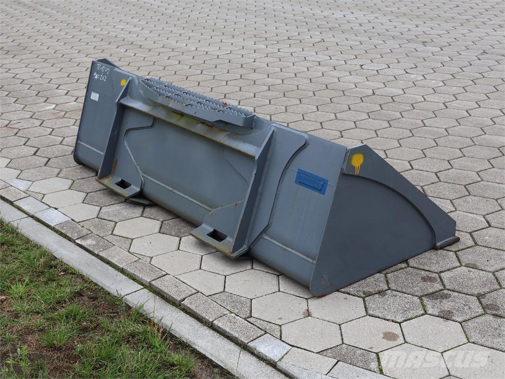  LADESCHAUFEL 2030 MM, CA. Tool carriers
