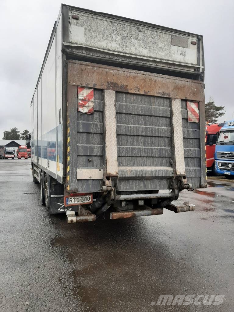 Volvo FE 320 Koelwagens